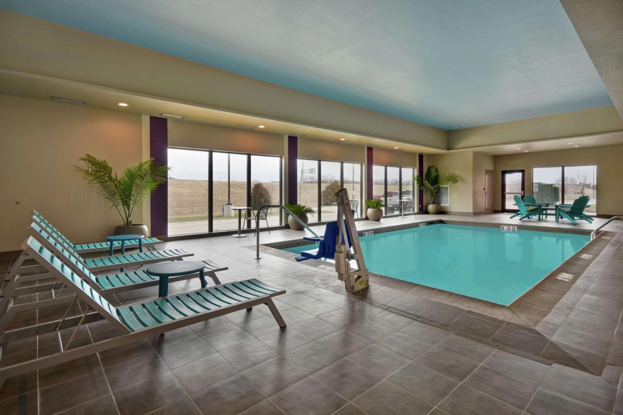 Home2 Suites By Hilton Wichita Northeast Esterno foto