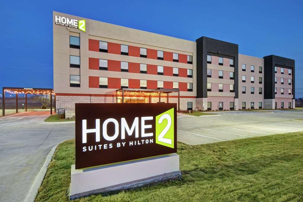 Home2 Suites By Hilton Wichita Northeast Esterno foto